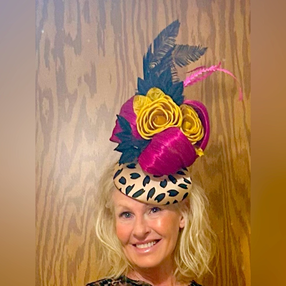 Leopard print fascinator.  Leopard and magenta fascinator. Fascinator. Derby hat